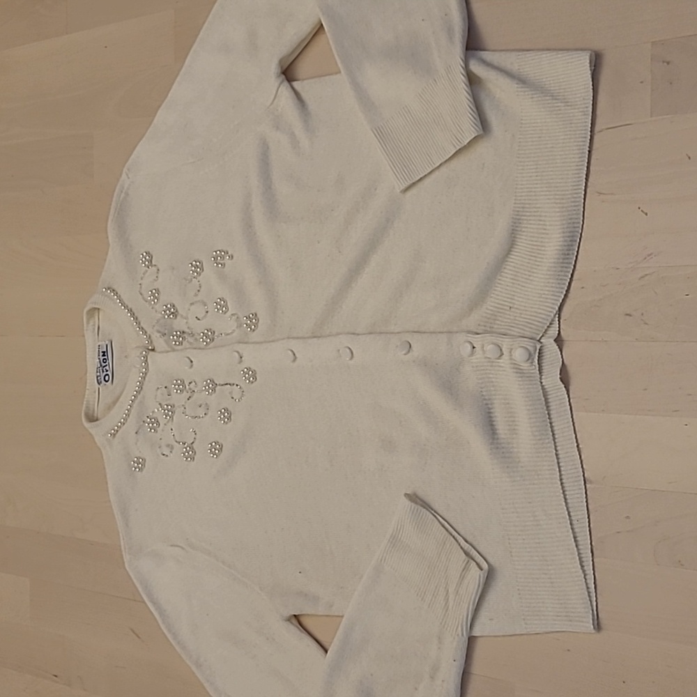 EUC 1950s 100% Virgin Dupont Interlock Hi-bulk Super Orlon Beaded Cardigan
